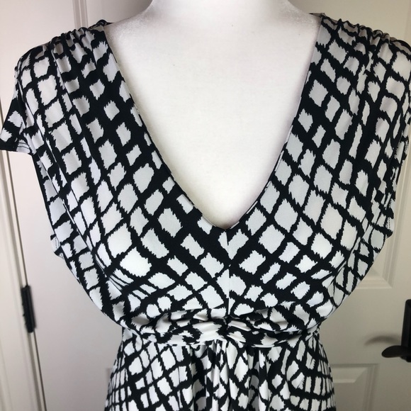 ☀️Apt 9 black and white dress size small☀️ - Picture 2 of 4